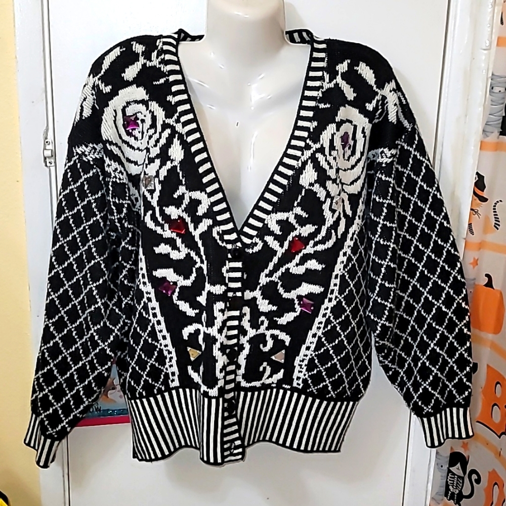 Vintage Cervelle Cardigan Floral striped bejeweled v neck black & white